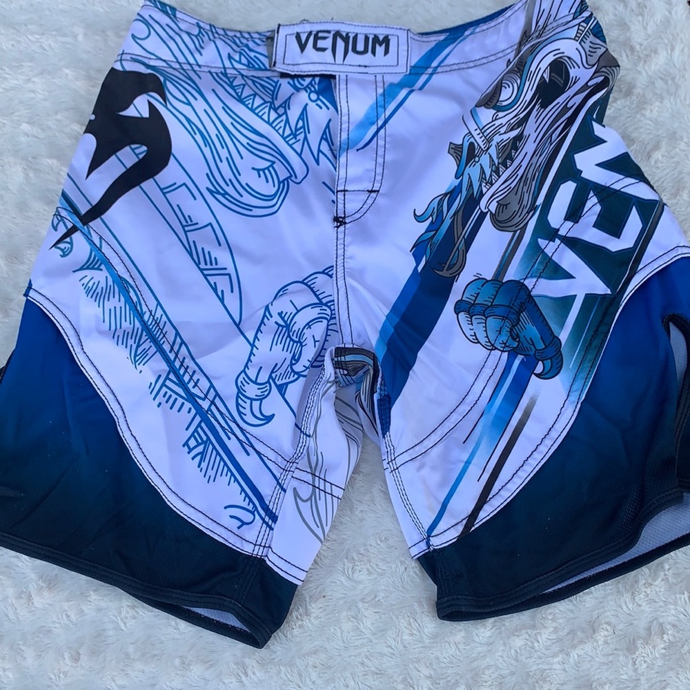Venum MENS fight shorts Lyoto Machida XS 30 extra small